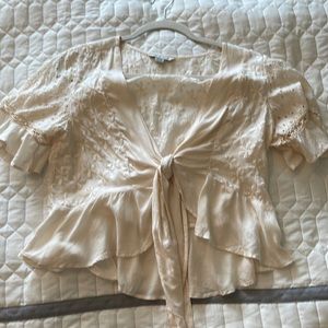 American eagle size small ruffle sleeves, tie front blouse topper